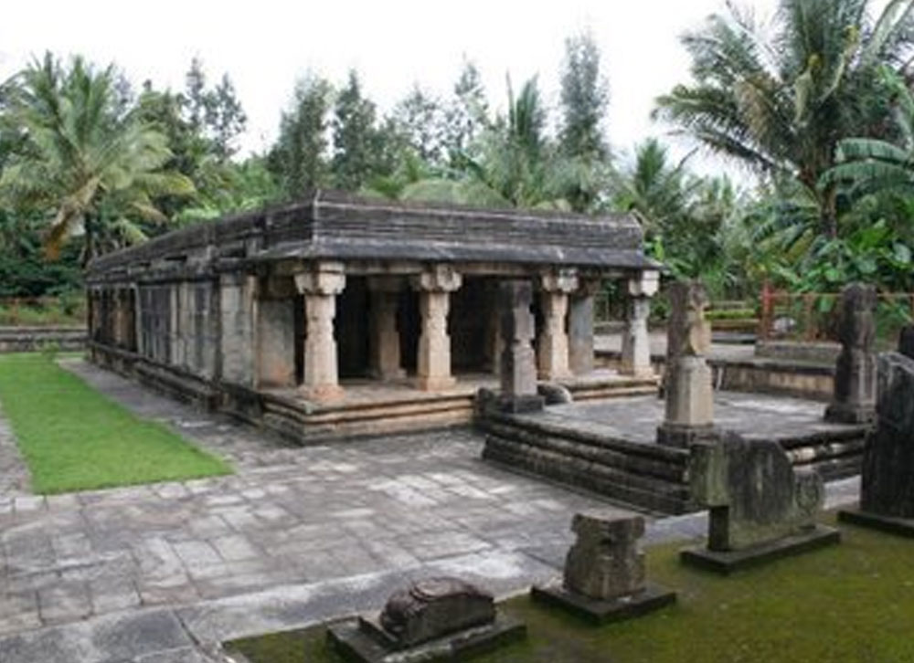 wayanad tour package jain temple